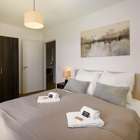 Luxurioeses 4-zimmer-apt Im Japandi-stil I Top-lage I Familienfreundlich I Balkon I Kueche I Netflix I Kostenloser Parkplatz I 105 M2 Appartement