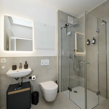 Appartement Luxurioeses 4-zimmer-apt Im Japandi-stil I Top-lage I Familienfreundlich I Balkon I Kueche I Netflix I Kostenloser Parkplatz I 105 M2