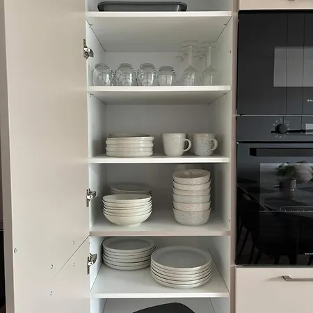 Apartment Luxuriöses 4-zimmer-apt Im Japandi-stil I Top-lage I Familienfreundlich I Balkon I Küche I Netflix I Kostenloser Parkplatz I 105 M2