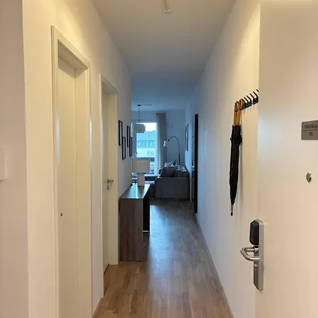 Apartment Luxuriöses 4-zimmer-apt Im Japandi-stil I Top-lage I Familienfreundlich I Balkon I Küche I Netflix I Kostenloser Parkplatz I 105 M2 Eltville am Rhein