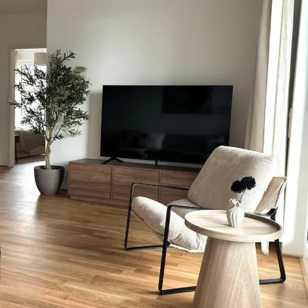 Luxuriöses 4-zimmer-apt Im Japandi-stil I Top-lage I Familienfreundlich I Balkon I Küche I Netflix I Kostenloser Parkplatz I 105 M2 *