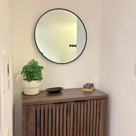Luxuriöses 4-zimmer-apt Im Japandi-stil I Top-lage I Familienfreundlich I Balkon I Küche I Netflix I Kostenloser Parkplatz I 105 M2 *