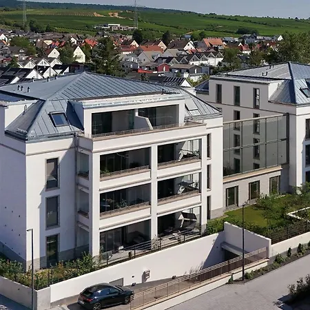 Luxurioeses 4-zimmer-apt Im Japandi-stil I Top-lage I Familienfreundlich I Balkon I Kueche I Netflix I Kostenloser Parkplatz I 105 M2 Appartement *