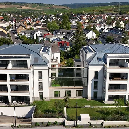 Luxurioeses 4-zimmer-apt Im Japandi-stil I Top-lage I Familienfreundlich I Balkon I Kueche I Netflix I Kostenloser Parkplatz I 105 M2 Appartement Eltville am Rhein